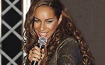 Leona Lewis đã trở thành nữ ca sĩ đầu tiên của Anh có album đứng đầu bảng xếp hạng tại Mỹ