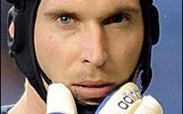 Thủ môn Cech gắn bó sự nghiệp với Chelsea