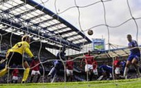 Hòa M.U, Chelsea mất ngôi đầu