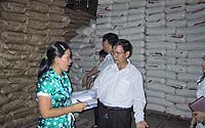 Phụ huynh có con bệnh thận hoang mang