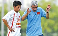 Tiếp tục thử nghiệm đội hình