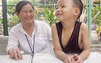 Chưa cho nhận cháu bé vì còn nhiều khuất tất