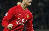 Rooney và Ronaldo giữ lửa cho MU