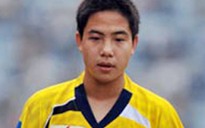 Cầu thủ “ngón tay thối” được giảm án