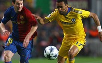 Chelsea suýt "chết" trên sân Barca