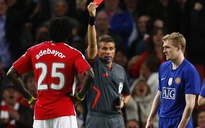 UEFA có thể xá tội cho Darren Fletcher