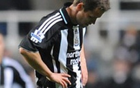 Michael Owen “liều mạng” cứu đội bóng Chích chòe