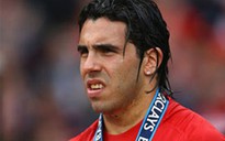 Tevez không trách Sir Alex