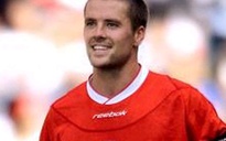 Steven Gerrard “nhớ” thần đồng Owen