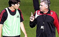 HLV Ancelotti dùng tình cảm lôi kéo Kaka