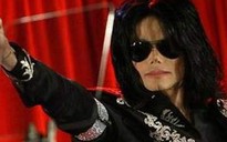 Michael Jackson ngày càng lập dị