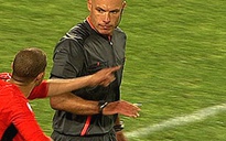 Trọng tài bị kiện vì thổi penalty nhờ… tivi chiếu chậm