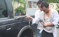 Đặt vé máy bay trước khi gây án