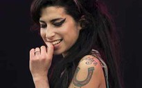 Nữ ca sĩ Amy Winehouse vô tội trong vụ hành hung