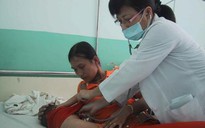 “Sốt vó” vì bệnh tay chân miệng