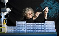 Ada Yonath, “cô gái điên” trong làng