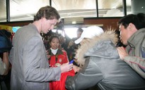 Tưng bừng đón cựu binh MU, Liverpool