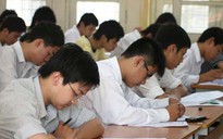Đại học ngoài công lập “đua” học phí