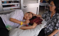 Nữ sinh bị đánh ngất xỉu