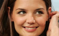 Katie Holmes hóa thân thành Jackie Kennedy