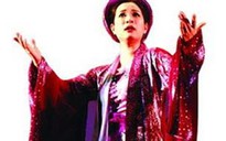Hồ Xuân Hương trên sân khấu cải lương