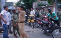 Cán bộ thuế cầm đầu băng côn đồ