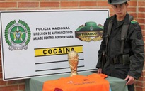 Thu giữ chiếc cúp World Cup cocaine 11kg