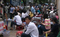 Mùa thi, nhiều dịch vụ bát nháo