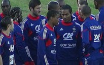 Anelka lại bị LĐBĐ Pháp quở phạt