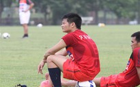Văn Quyến hết cơ hội đá AFF Cup