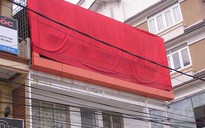 “Tử thủ” đến phút chót mới… cầu hòa