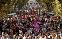 50.000 người tham gia “Ngày không Berlusconi”