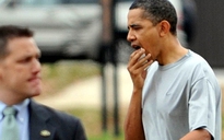 Tổng thống Obama bị rách môi, khâu 12 mũi