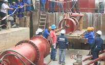 8 giờ tối nay, chặn ống nước D2000