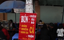 Hà Nội: Giữ xe “chặt”, ăn uống “chém”