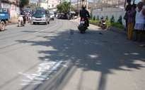 Một phụ nữ bị xe tải kéo lê 5 m