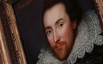 Nhà văn phẫu thuật thẩm mỹ để giống Shakespeare