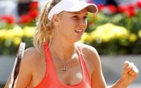 “Nữ hoàng” Wozniacki nhọc nhằn vào vòng 3 giải Madrid Open