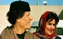 Vợ và con gái ông Gaddafi trốn sang Tunisia
