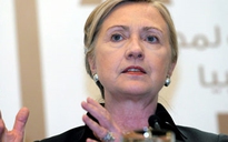 Reuters gặp “hạn” với bà Clinton