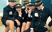 Hồng Kông điên đảo vì nữ cảnh sát khoe “ảnh nóng”