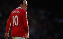 Áo thi đấu in tên Rooney “hốt bạc”