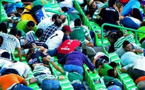 Mexico: Hủy bỏ trận đấu vì súng nổ bên ngoài SVĐ