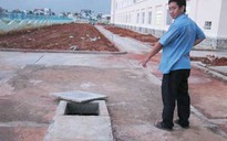 Vụ học sinh lọt hồ tử vong: Không ai nhận trách nhiệm