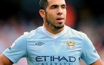 Man City miễn cưỡng giảm án cho Tevez