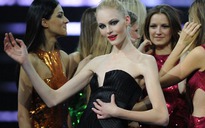 Người mẫu đăng quang Elite Model Look bị chê "mỏng dính"