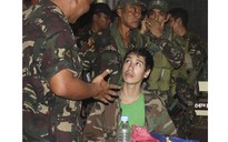 Kỳ diệu cậu bé một mình thoát khỏi bọn khủng bố