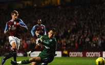 “Sao” Aston Villa đi vào lịch sử giải Ngoại hạng Anh