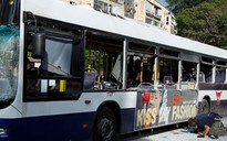 Bị đánh bom xe buýt, Israel không kích ồ ạt vào Dải Gaza