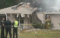 Mỹ: Máy bay đâm nhà dân, 3 người thiệt mạng